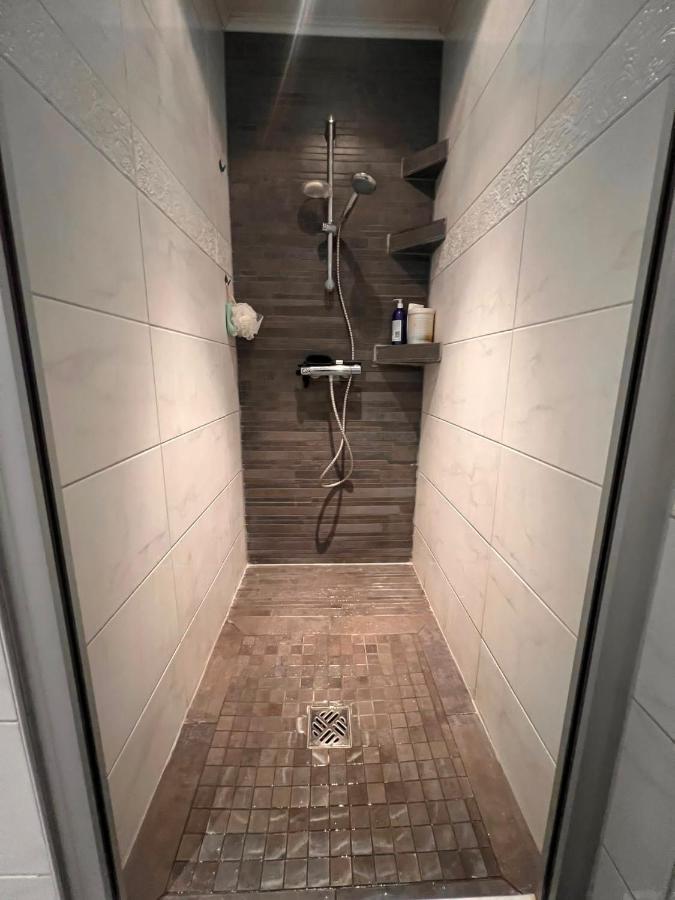 Ferienwohnung In Bester Lage Kassels Buitenkant foto